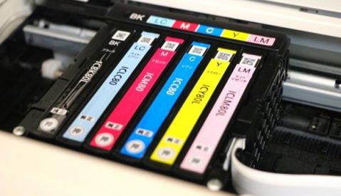 複合機のカラー印刷のコストはどれくらい？4つの削減方法や契約時のポイントを解説